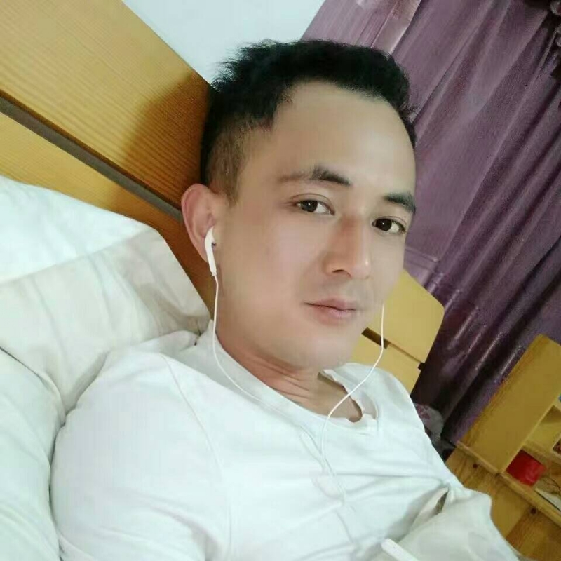 容晨的第二张照片--厦门闪婚服务中心