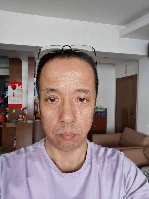 萨博的第一张照片--厦门闪婚服务中心