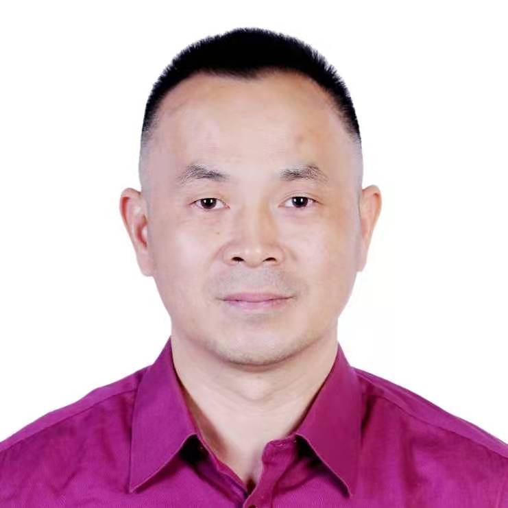 鹏晖的第三张照片--厦门闪婚服务中心
