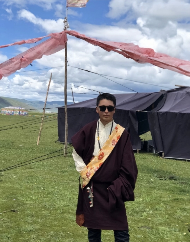 可苏的第二张照片--厦门闪婚服务中心